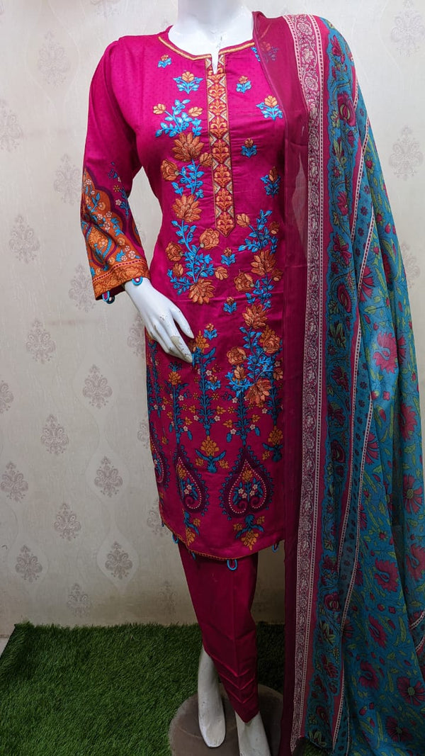 Sana safinaz D#9 |best quality lawn fabric with beautiful printed sheffon dupatta